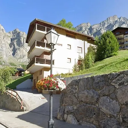 Modernes Bei Gemmi Und Sportarena *