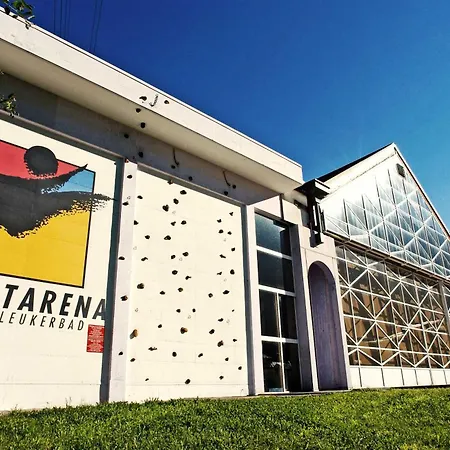 Апартаменты Modernes Bei Gemmi Und Sportarena Лойкербад